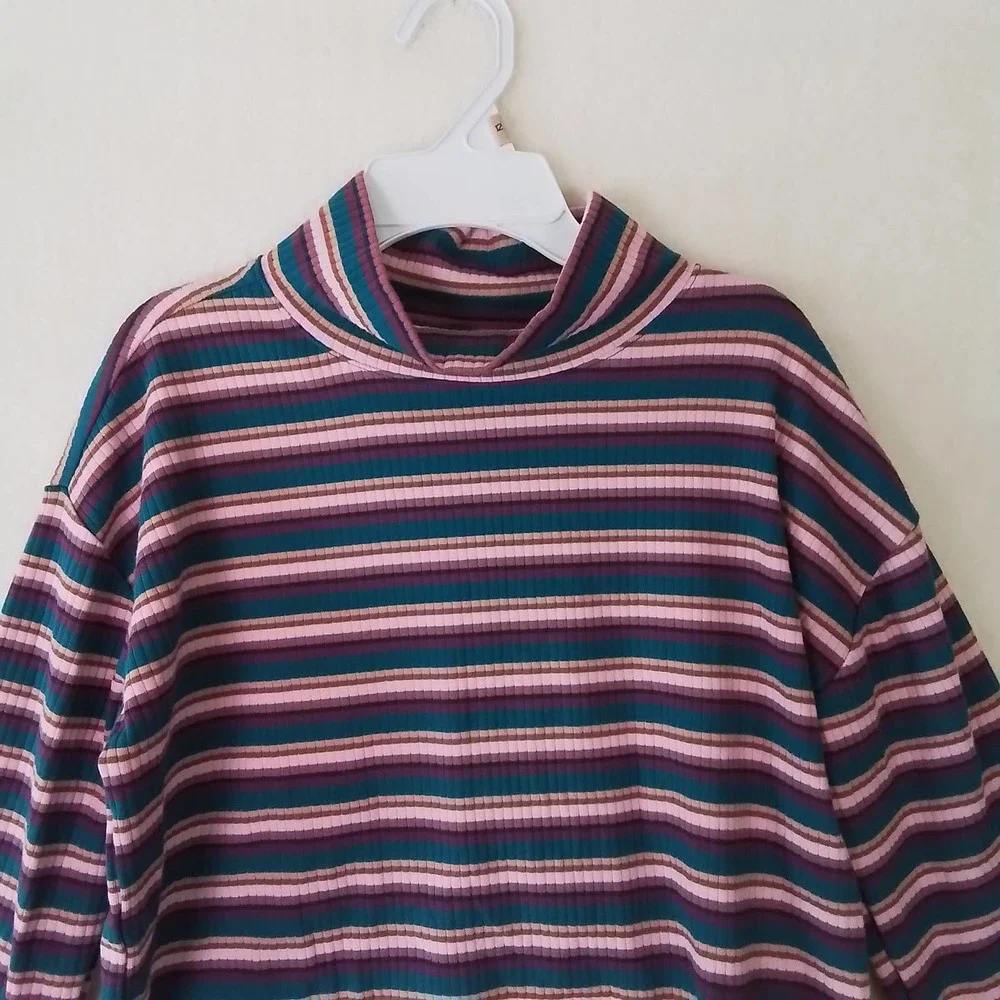 OshKosh High Waist Mock Neck Ribbed Top Size 12 Pink, Tan,‎ Teal Stripes